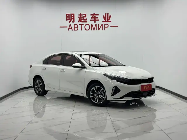 Kia K3 — Фото автомобиля 2