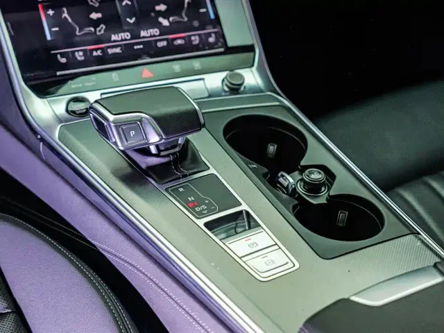 Audi A6 — Фото автомобиля 15