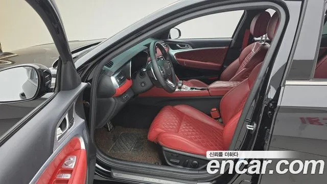 Genesis G70 — Фото автомобиля 10