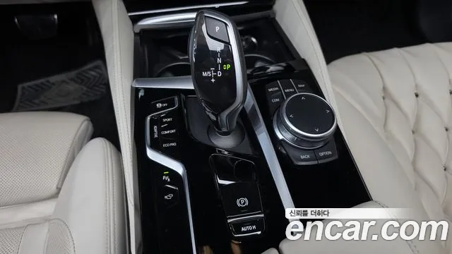 BMW 5-Series 5 серия (G30) — Фото автомобиля 9