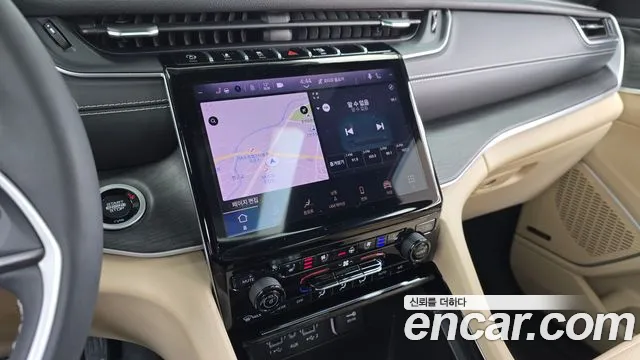 Jeep Cherokee Grand Cherokee(WL) 3.6 Limited — Фото автомобиля 14