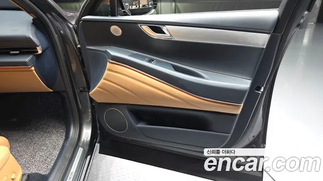 Genesis GV80 — Фото автомобиля 13