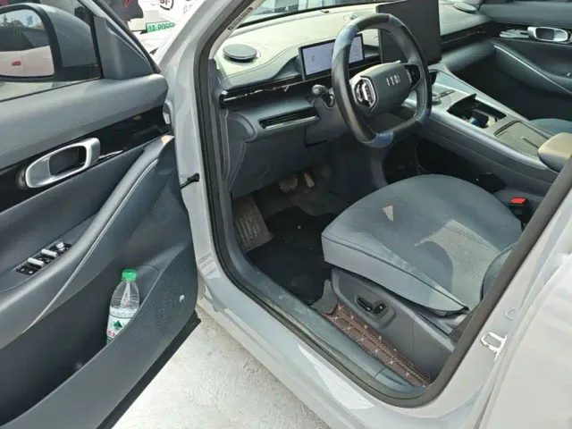 Geely Galaxy E5 — Фото автомобиля 15