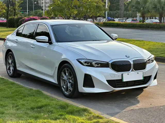 BMW i3 — Фото автомобиля 2