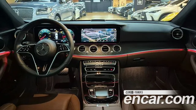 Mercedes-Benz E-Class — Фото автомобиля 6