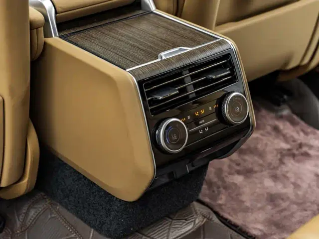 Land Rover Range Rover — Фото автомобиля 26