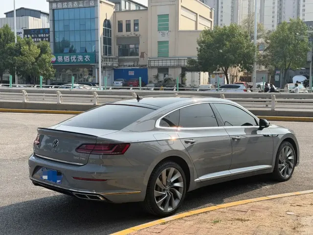 Volkswagen FAW-Volkswagen CC 2021 380TSI Eye-catching Edition — Фото автомобиля 5