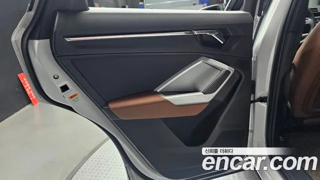 Audi Q3 35 TDI Premium — Фото автомобиля 21