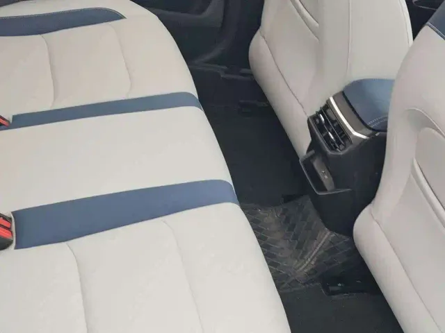 Geely Emgrand — Фото автомобиля 8
