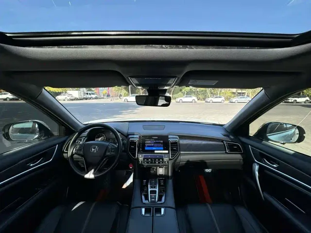 Honda UR-V — Фото автомобиля 5