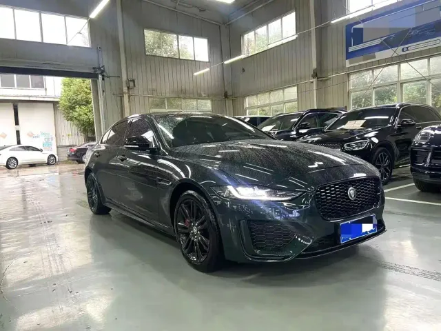 Jaguar XEL — Фото автомобиля 3