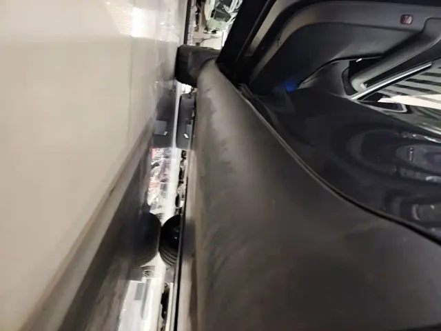 Tesla Model Y — Фото автомобиля 21