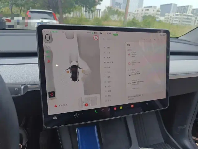 Tesla Model Y — Фото автомобиля 9