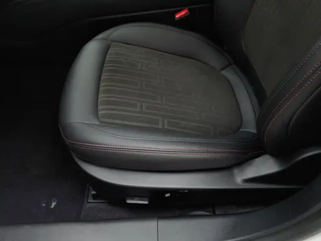 Ford Mondeo — Фото автомобиля 20