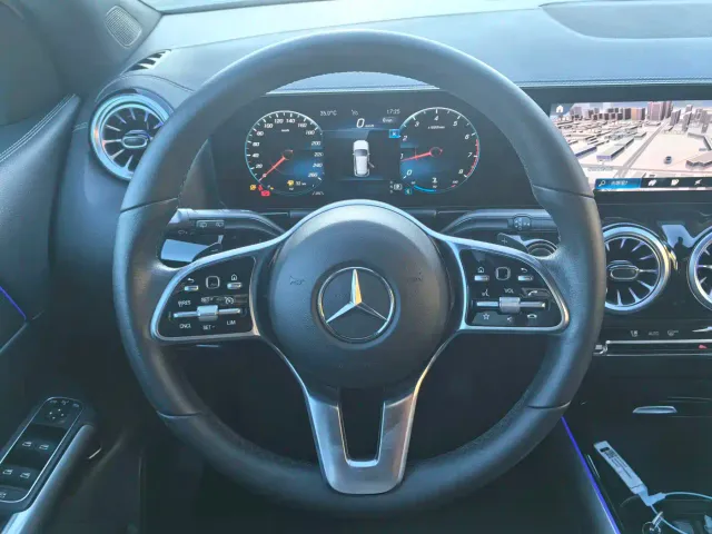 Mercedes-Benz GLA-Class — Фото автомобиля 17