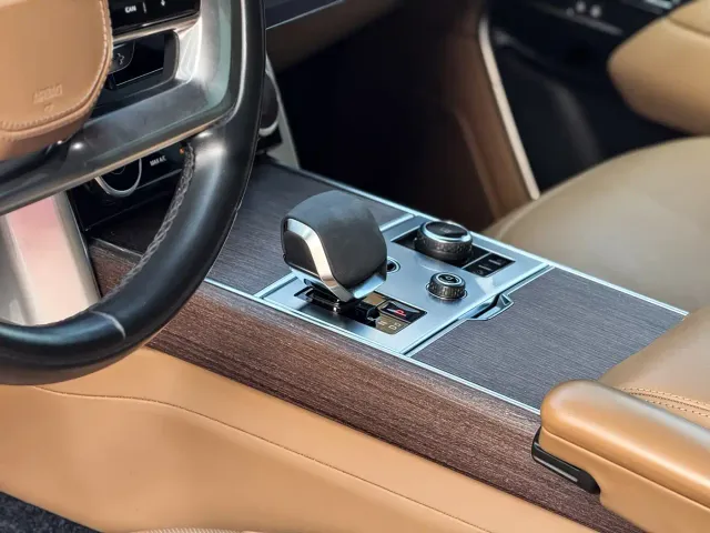 Land Rover Range Rover — Фото автомобиля 21
