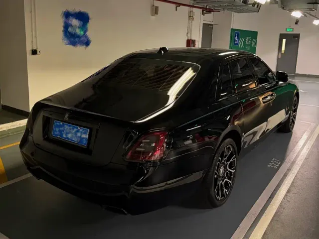 Rolls-Royce Ghost — Фото автомобиля 11