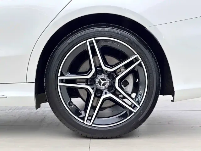 Mercedes-Benz C-Class — Фото автомобиля 17