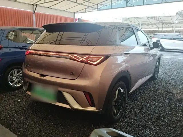 BYD Dolphin — Фото автомобиля 6
