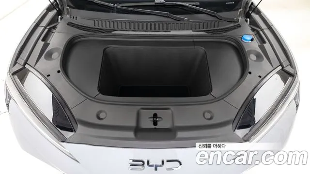 BYD Sealion 7 — Фото автомобиля 8