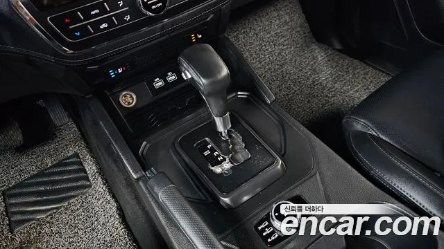 KG_Mobility_Ssangyong Rexton Новый Rexton Sport Дизель 2.2 4WD — Фото автомобиля 9