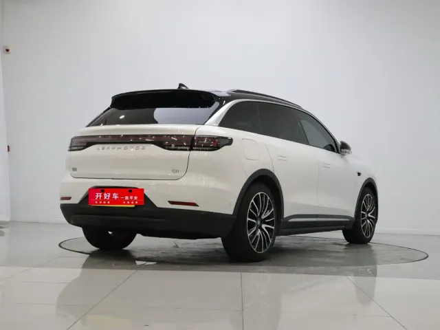 Leapmotor C11 — Фото автомобиля 6