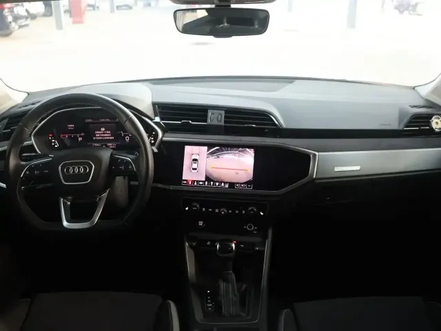 Audi Q3 — Фото автомобиля 10