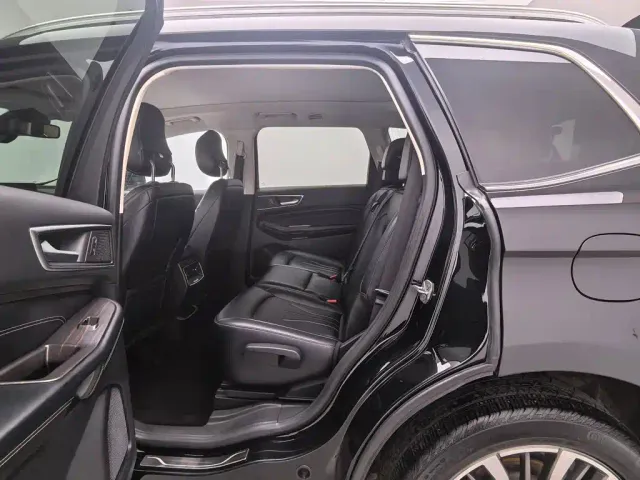 Ford Edge — Фото автомобиля 15