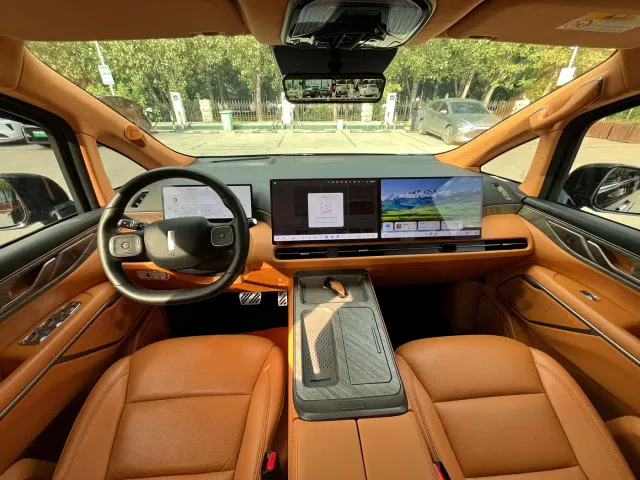 Wey Alpine — Фото автомобиля 11
