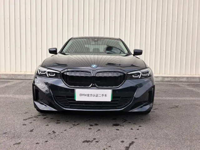 BMW i3 — Фото автомобиля 2