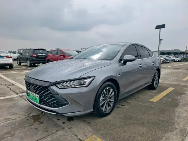 Фотография автомобиля — BYD Qin PLUS