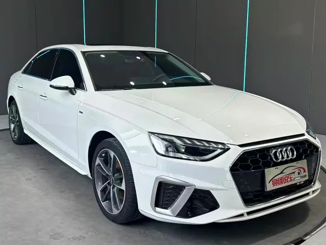Audi A4L — Фото автомобиля 3