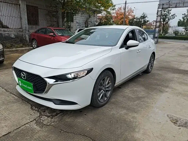 Фотография автомобиля — Mazda Axela