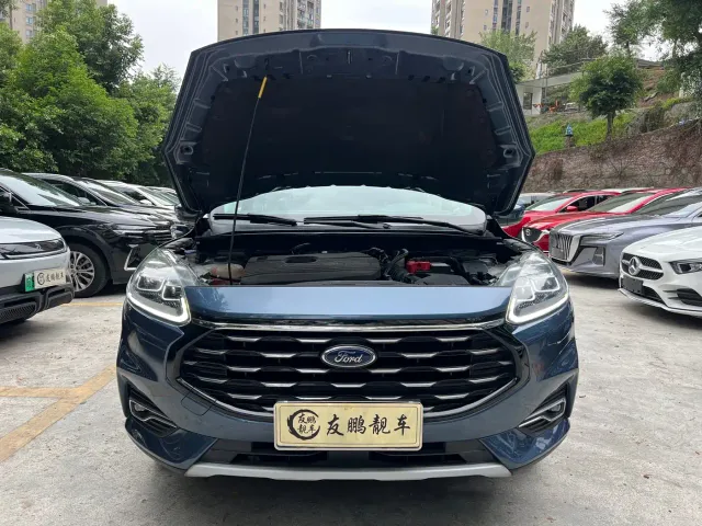 Ford Ford Escape 2020 EcoBoost 245 2WD Premium Edition — Фото автомобиля 4