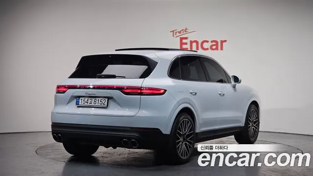 Porsche Cayenne — Фото автомобиля 2