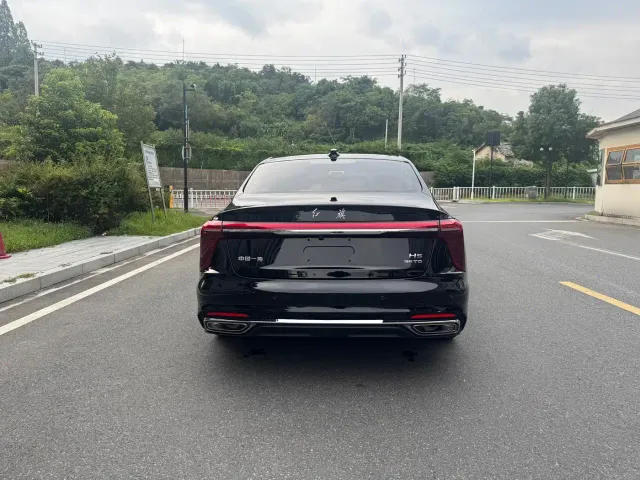 Hongqi H5 — Фото автомобиля 7