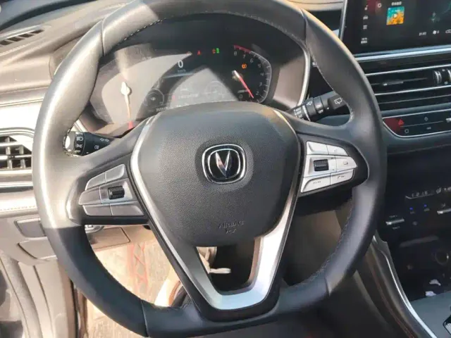 Changan CS75 — Фото автомобиля 15