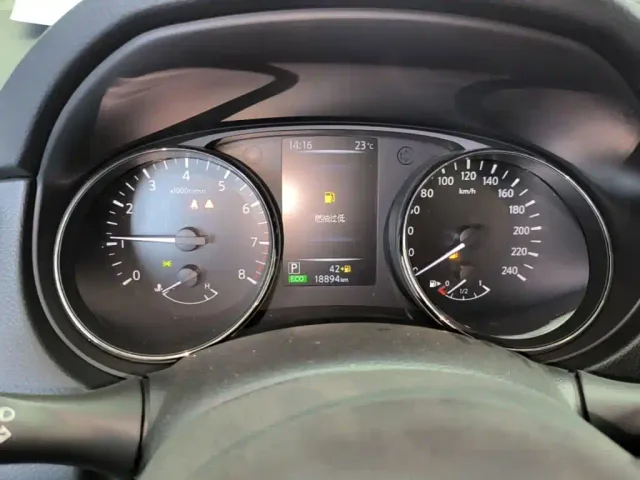 Nissan X-Trail — Фото автомобиля 11