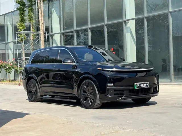 Li Auto L9 — Фото автомобиля 3