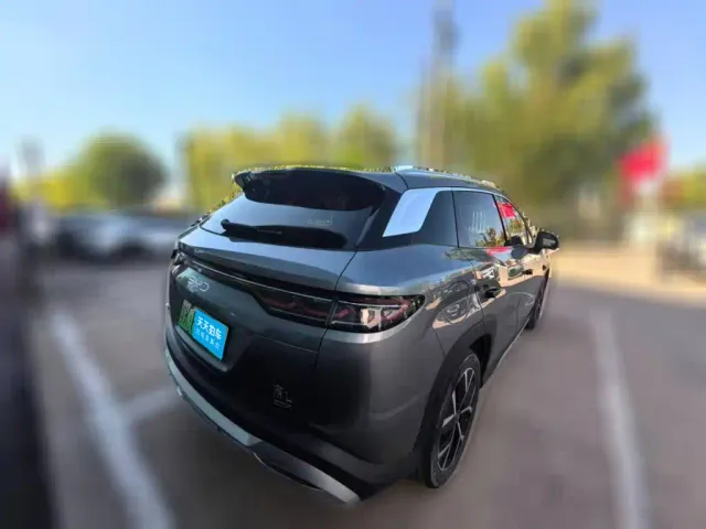 BYD Song L DM-i — Фото автомобиля 2