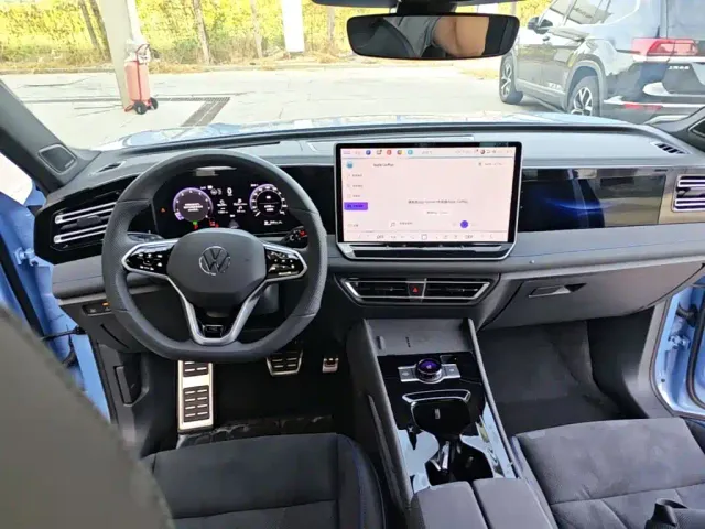 Volkswagen Tiguan L — Фото автомобиля 9