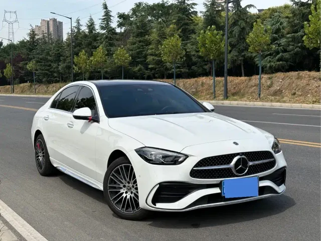 Mercedes-Benz C-Class — Фото автомобиля 3