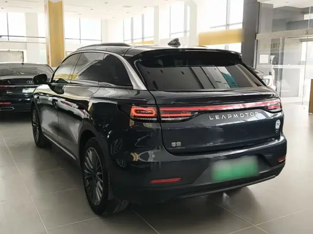 Leapmotor C11 — Фото автомобиля 4
