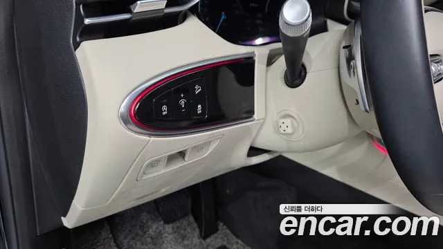 Genesis GV70 — Фото автомобиля 26