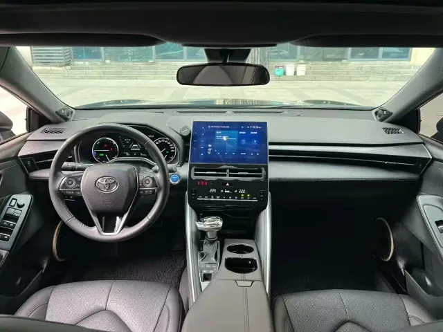 Toyota Avalon — Фото автомобиля 7