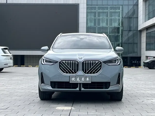 BMW X3 — Фото автомобиля 2