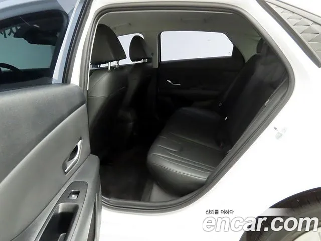 Hyundai Avante CN7 — Фото автомобиля 14