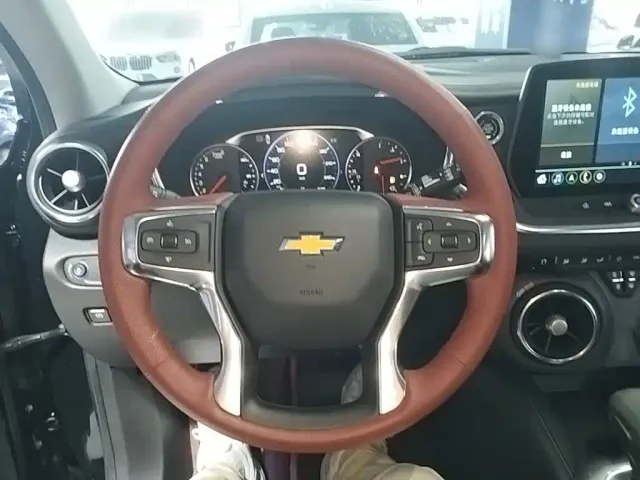 Chevrolet Trailblazer — Фото автомобиля 10