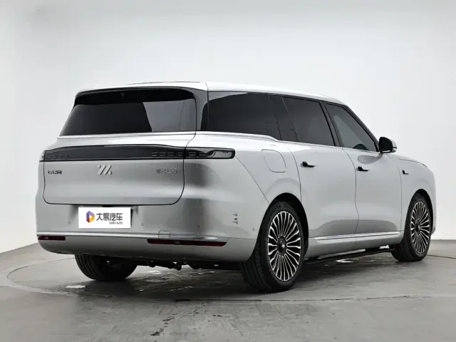 IM Motors LS9 — Фото автомобиля 3