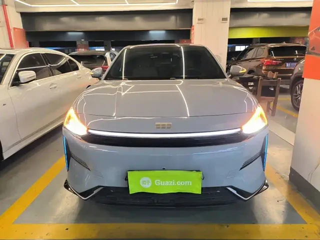 Geely Galaxy L6 — Фото автомобиля 2